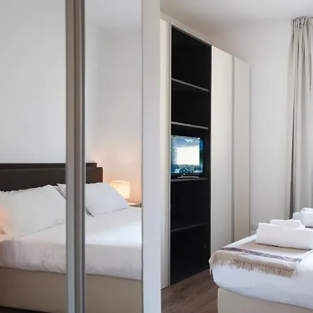 Apartamento Copernico Halldis *